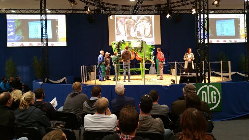 picture-eurotier-2016-demonstration-of-recording-of-claw-disorders